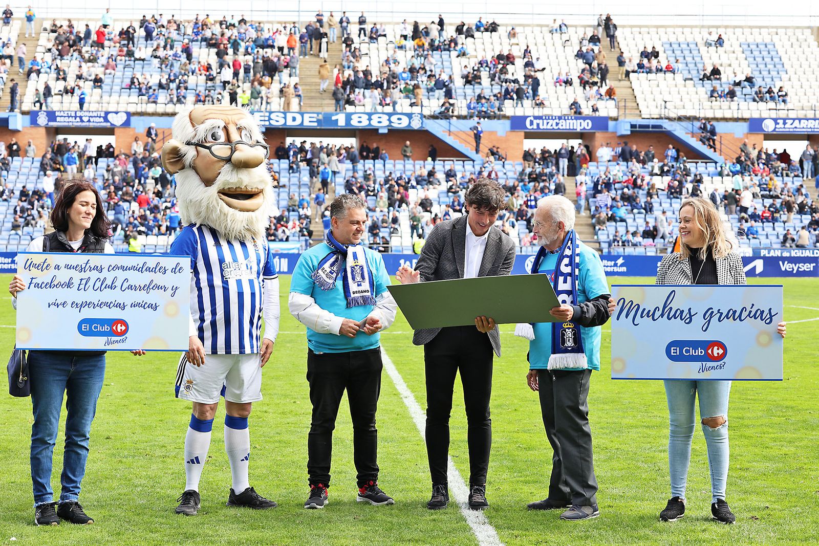 Ambiente en las gradas del Recreativo de Huelva vs AD Ceuta FC