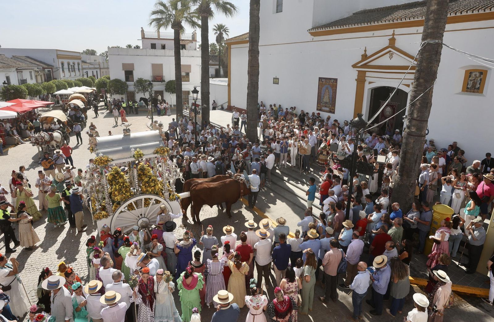 Presentación de las hermandades en Villamanrique