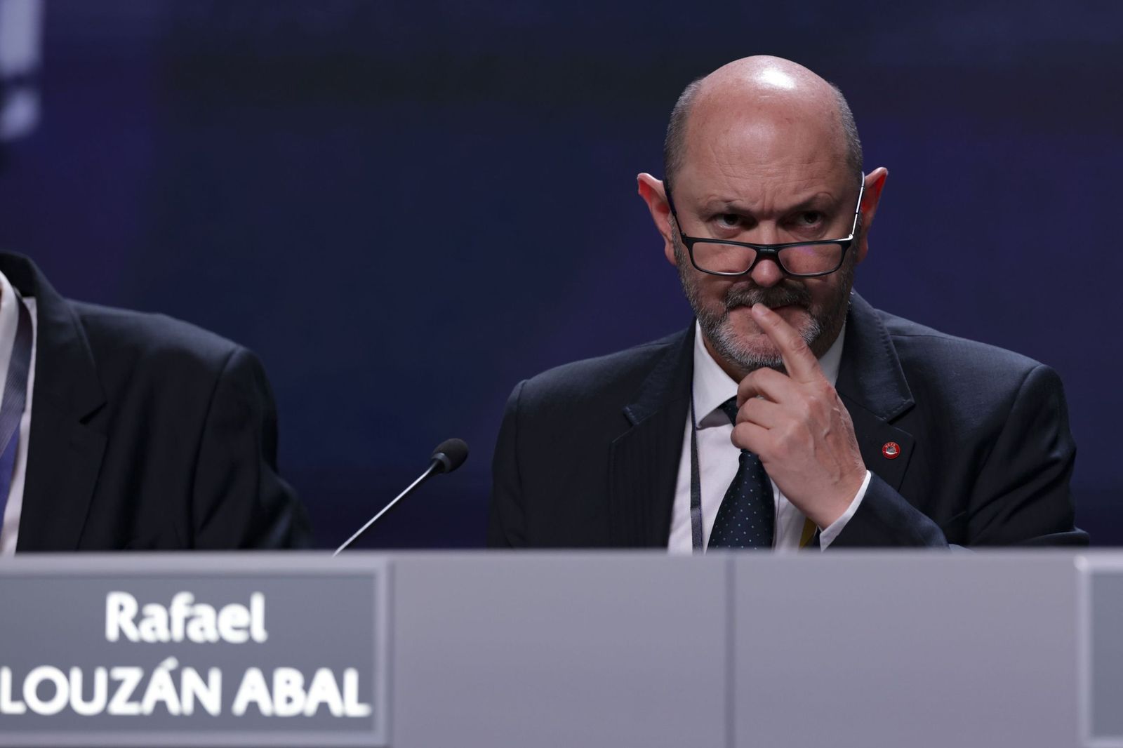 Rafael Louzán, en la sesión de este jueves del Congreso de la UEFA en Bruselas.