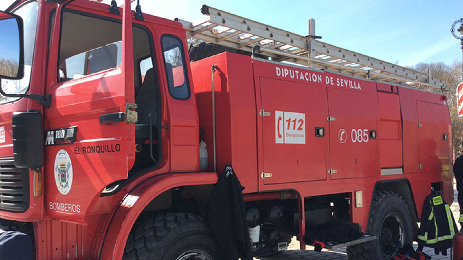 Uno de los vehículos de Bomberos que han participado en el dispositivo.