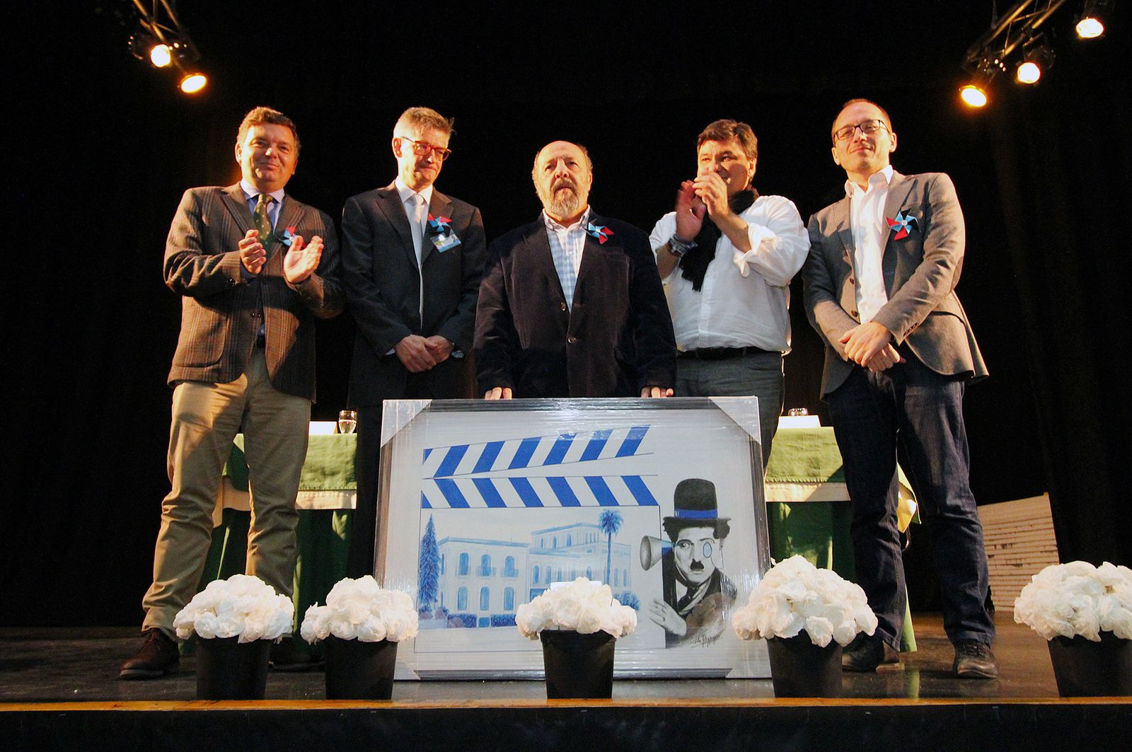 Imágenes de la entrega a Francisco Regueira del Premio Cine y Valores de Huelva Información
