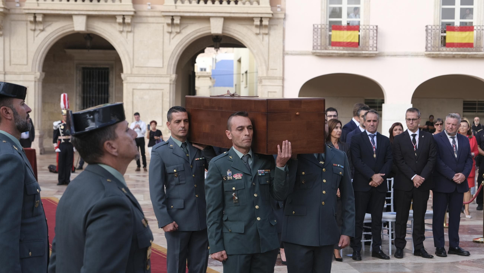 El regreso de los restos de los Coloraos a la Plaza Viaje, en imágenes