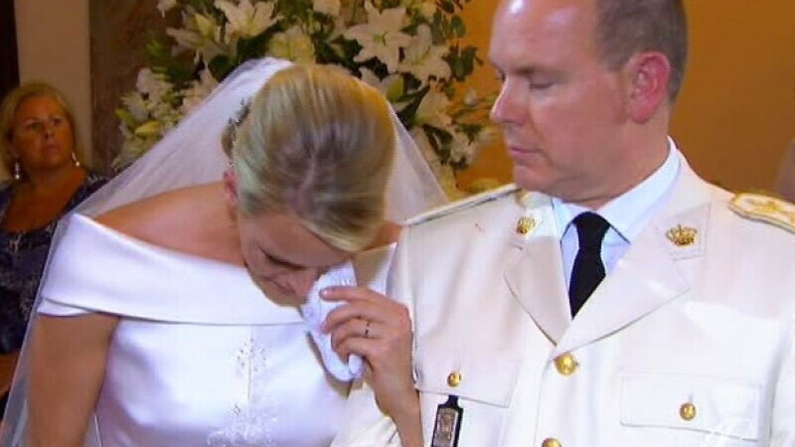 La princesa llorando ¿de emoción? el día de su enlace.