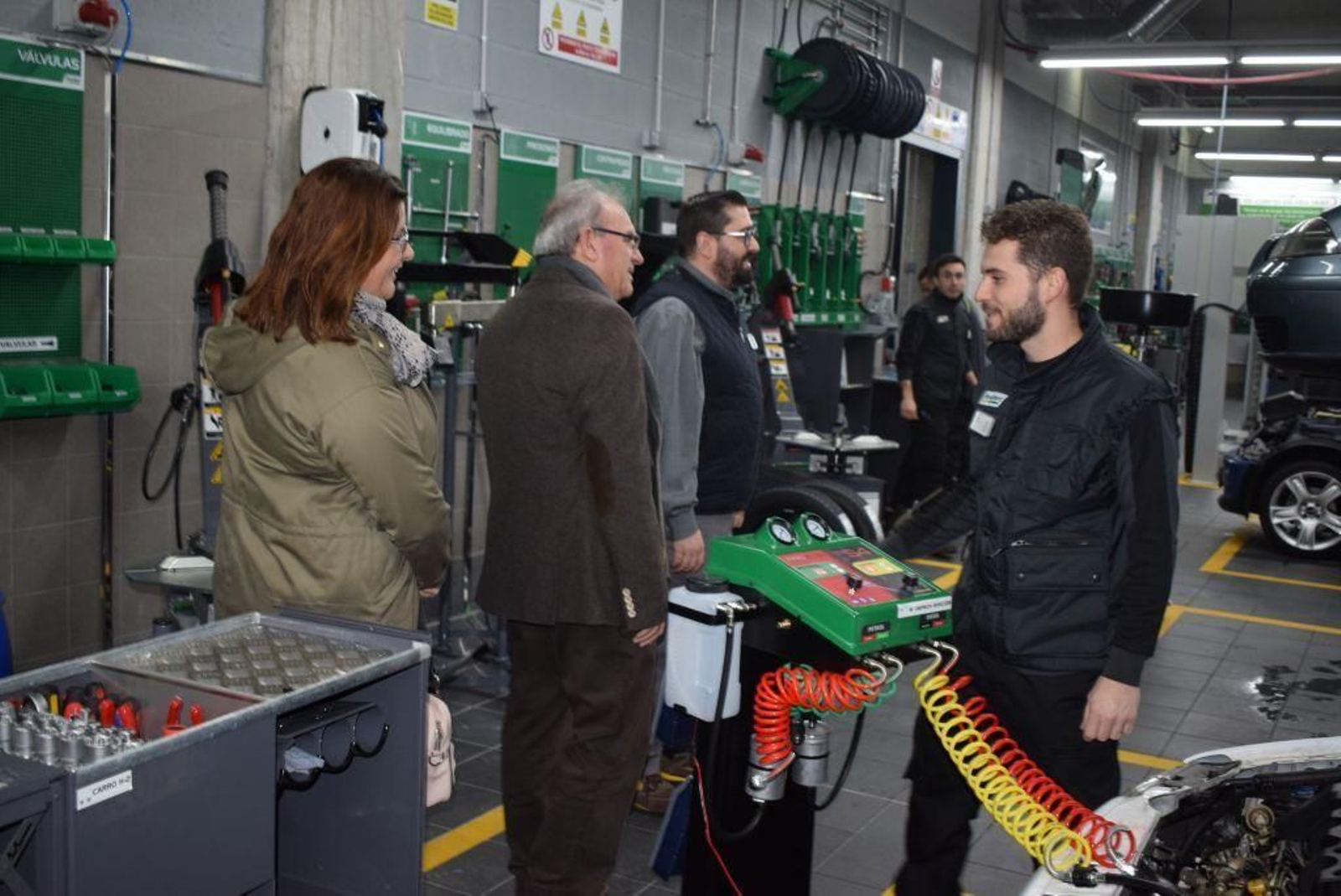 Inauguración del comercio.
