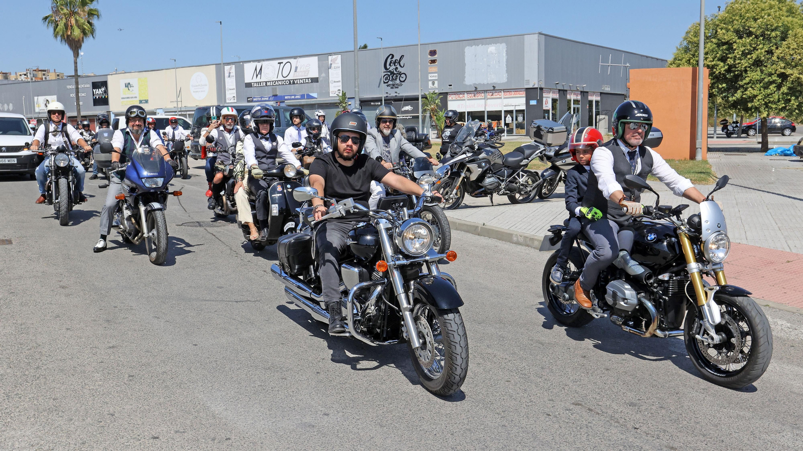 Búscate en el evento motero solidario "The Distinguished Gentleman´s Ride" en Jerez