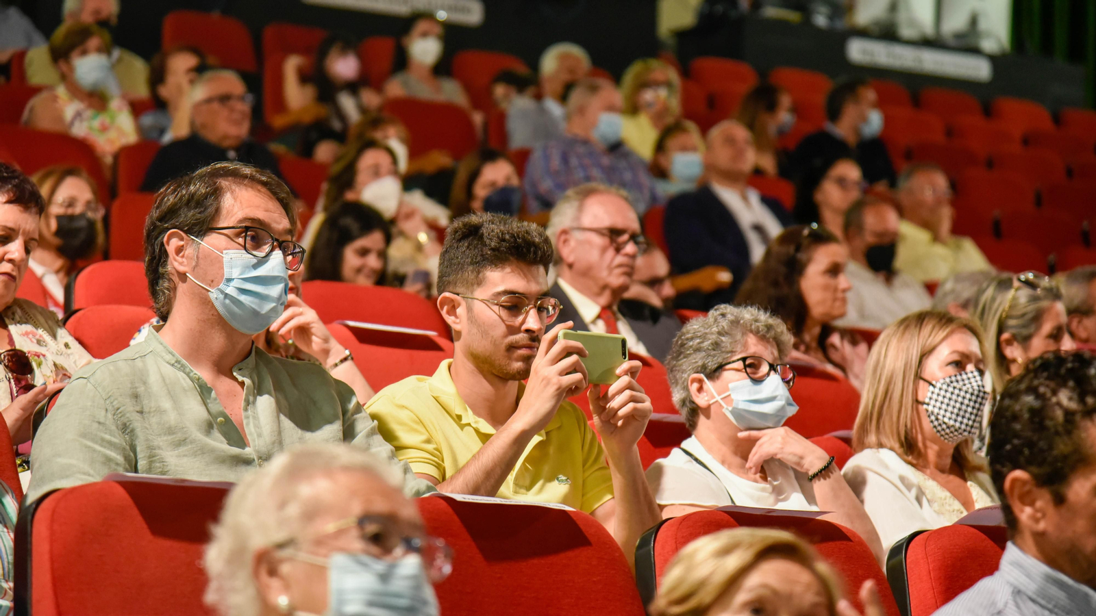 Pleno y entrega de reconocimientos por el 316 aniversario de San Roque"
