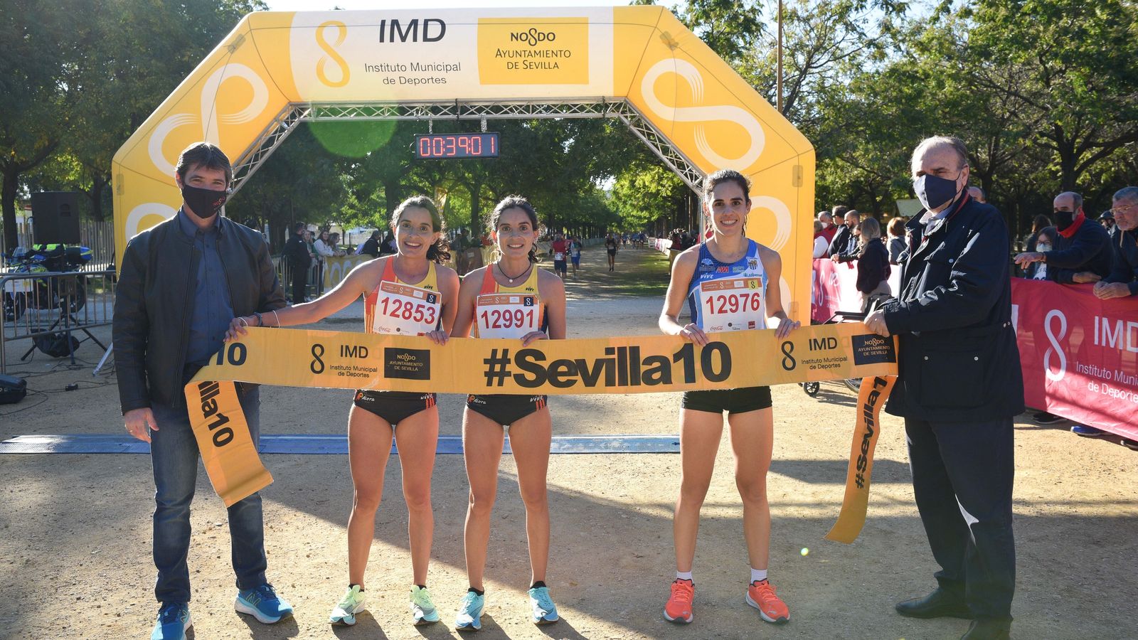 El podio femenino de la prueba.