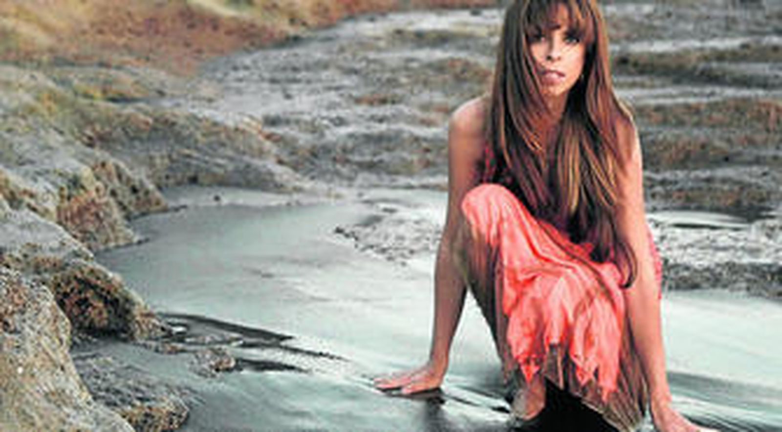 Pastora Soler, en la fotografía que ilustra la portada de su décimo trabajo, 'Conóceme'.