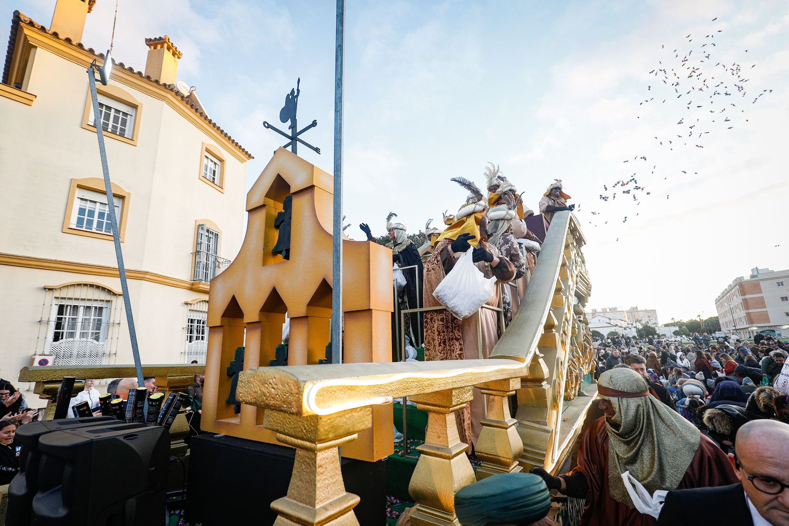Las imágenes de la cabalgata de los Reyes Magos de San Fernando 2026