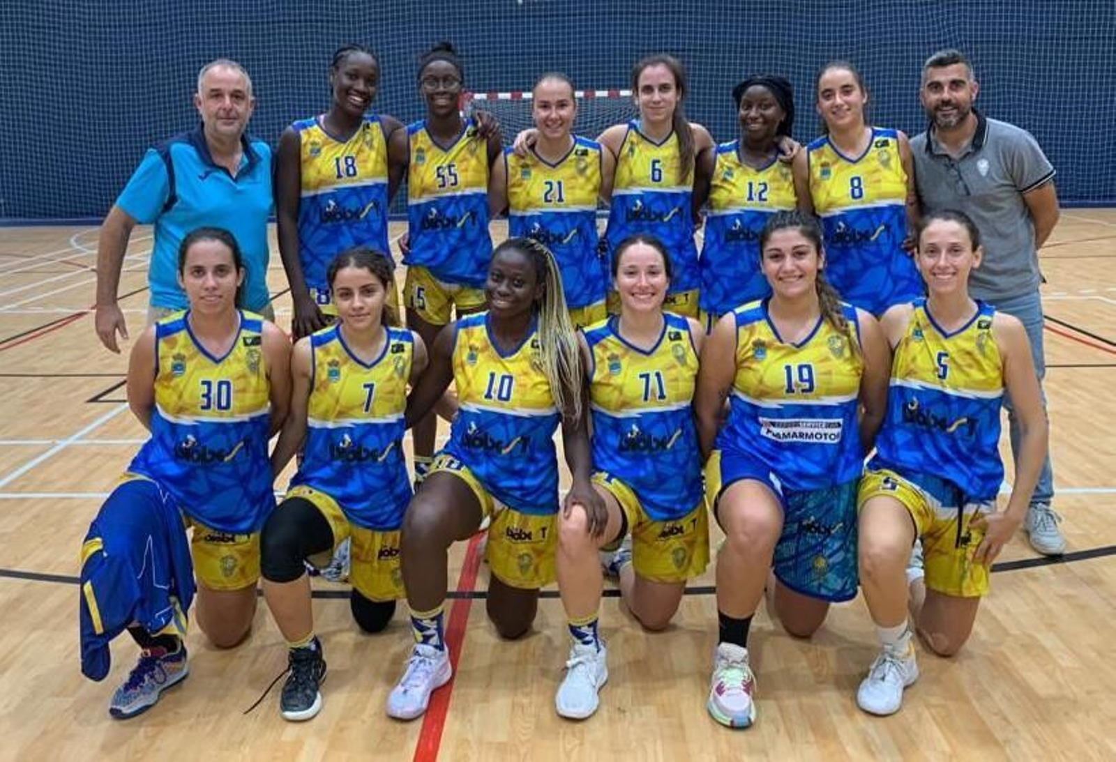 Foto de equipo del CB La Mojonera antes de disputar un partido de la presente temporada.