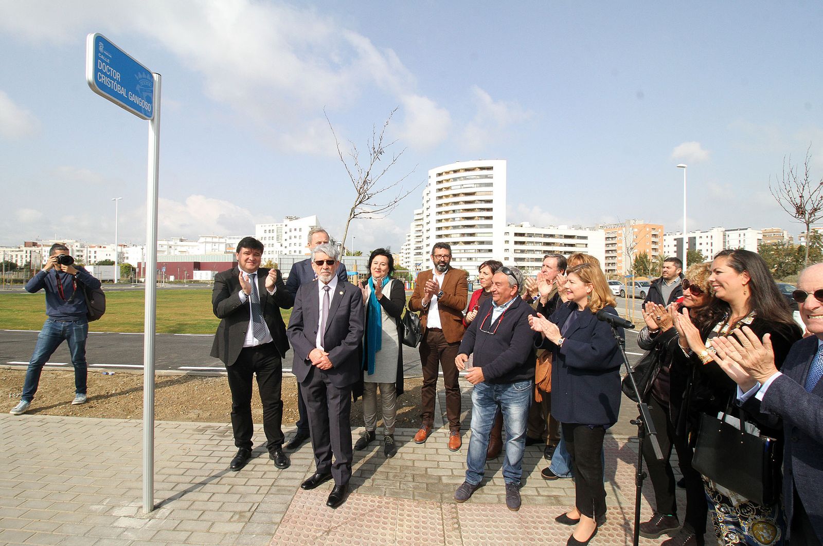 Inauguración de la Calle Doctor Cristóbal Gangoso, en imágenes