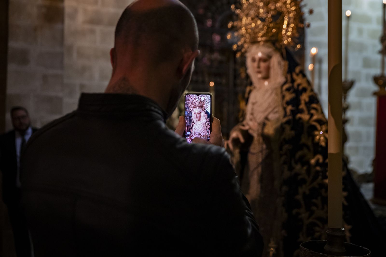 Las imágenes de los besapiés y besamanos del Segundo Domingo de Cuaresma en Jerez