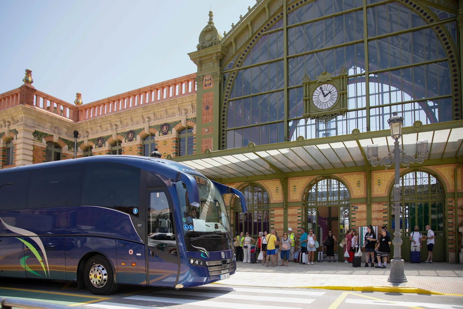 La apertura de la antigua estación de RENFE de Almería, en imágenes