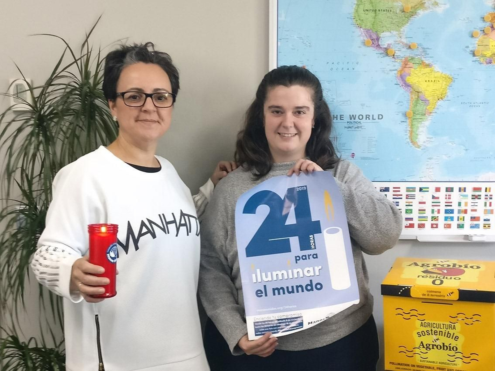 Fotogalería de la sociedad almeriense enciende la llama de la solidaridad