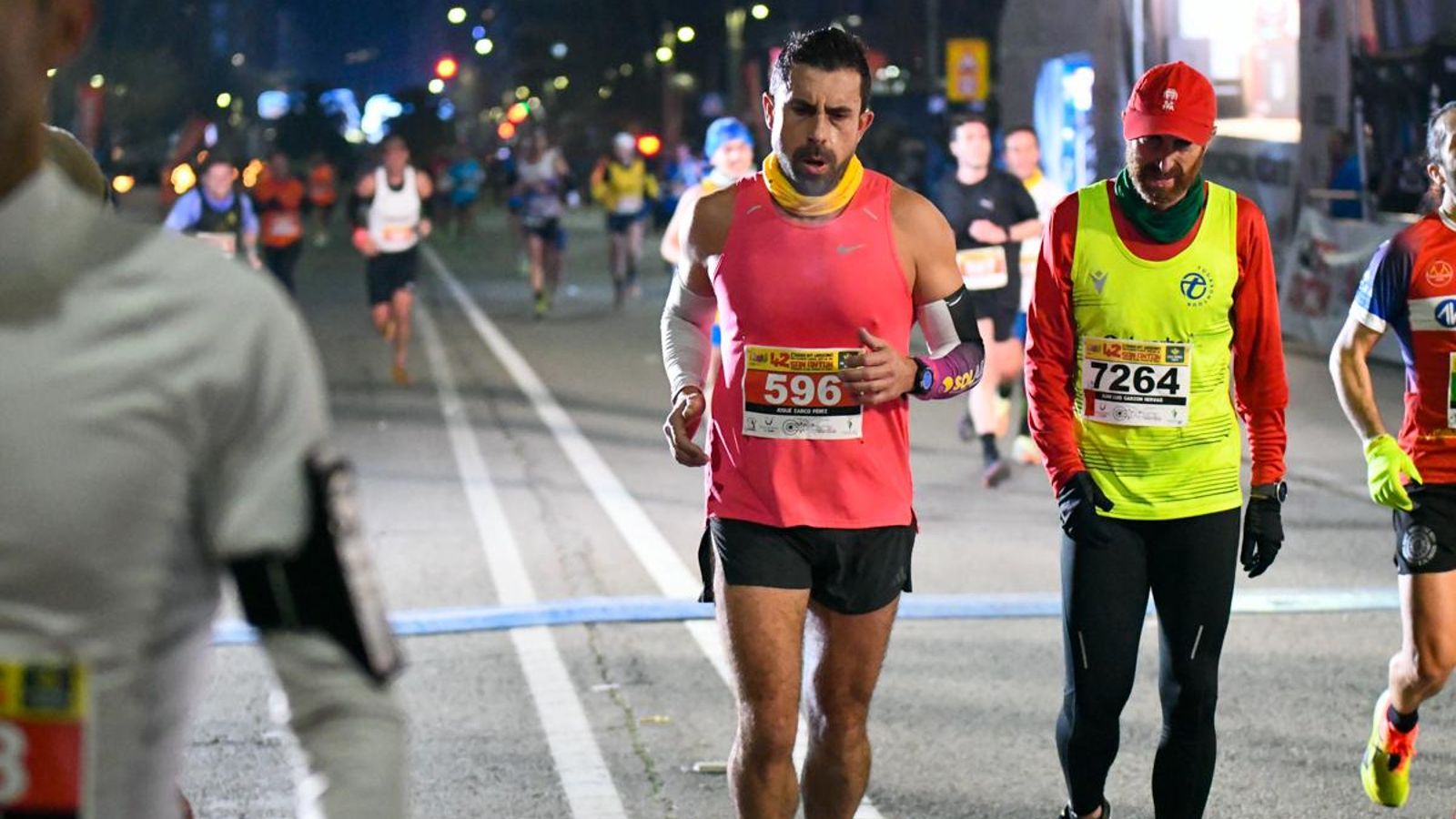 En imágenes: búscate en tu llegada a meta de la Carrera de San Antón 2025 (2)
