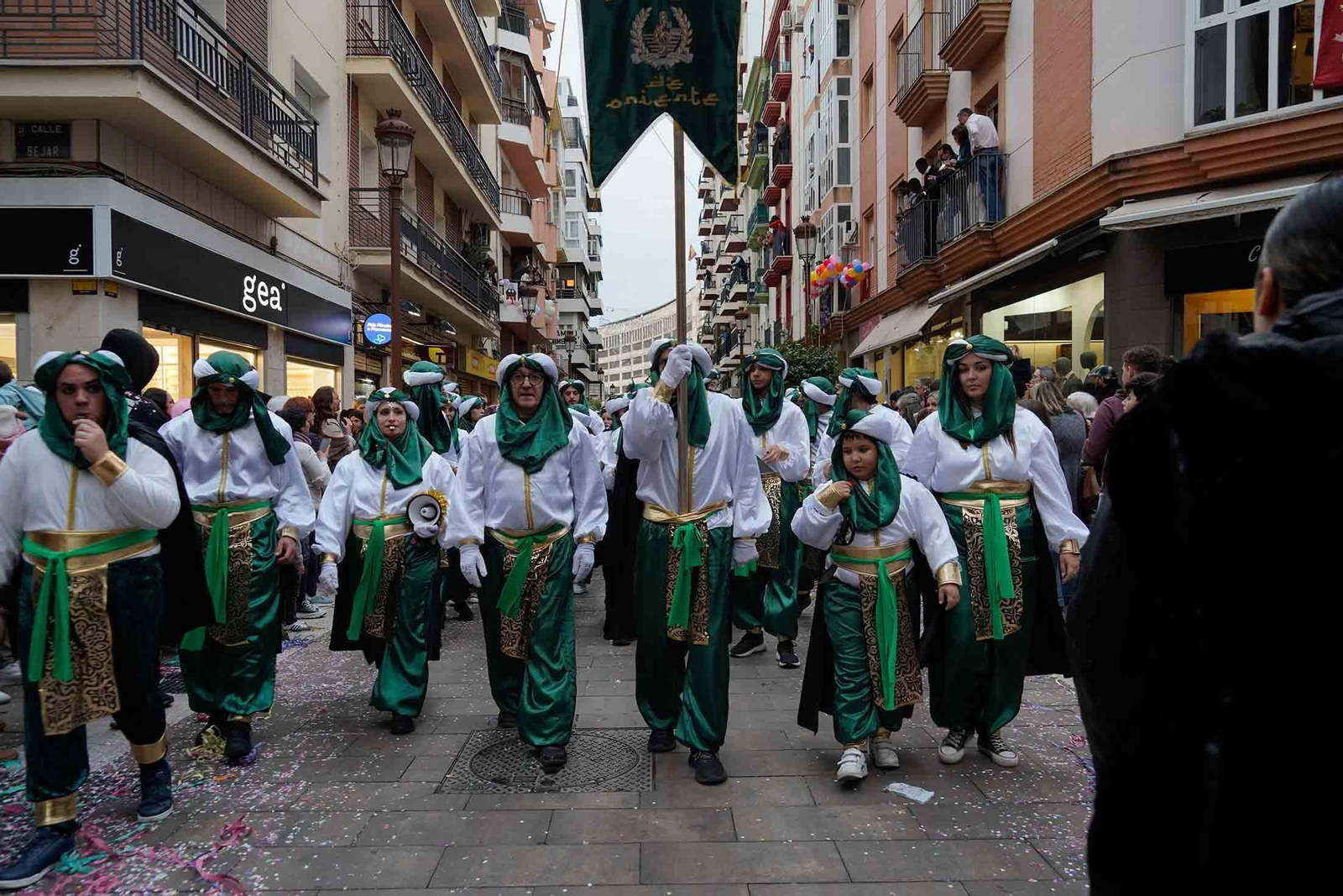 Imágenes de la Cabalgata de los Reyes Magos en Huelva