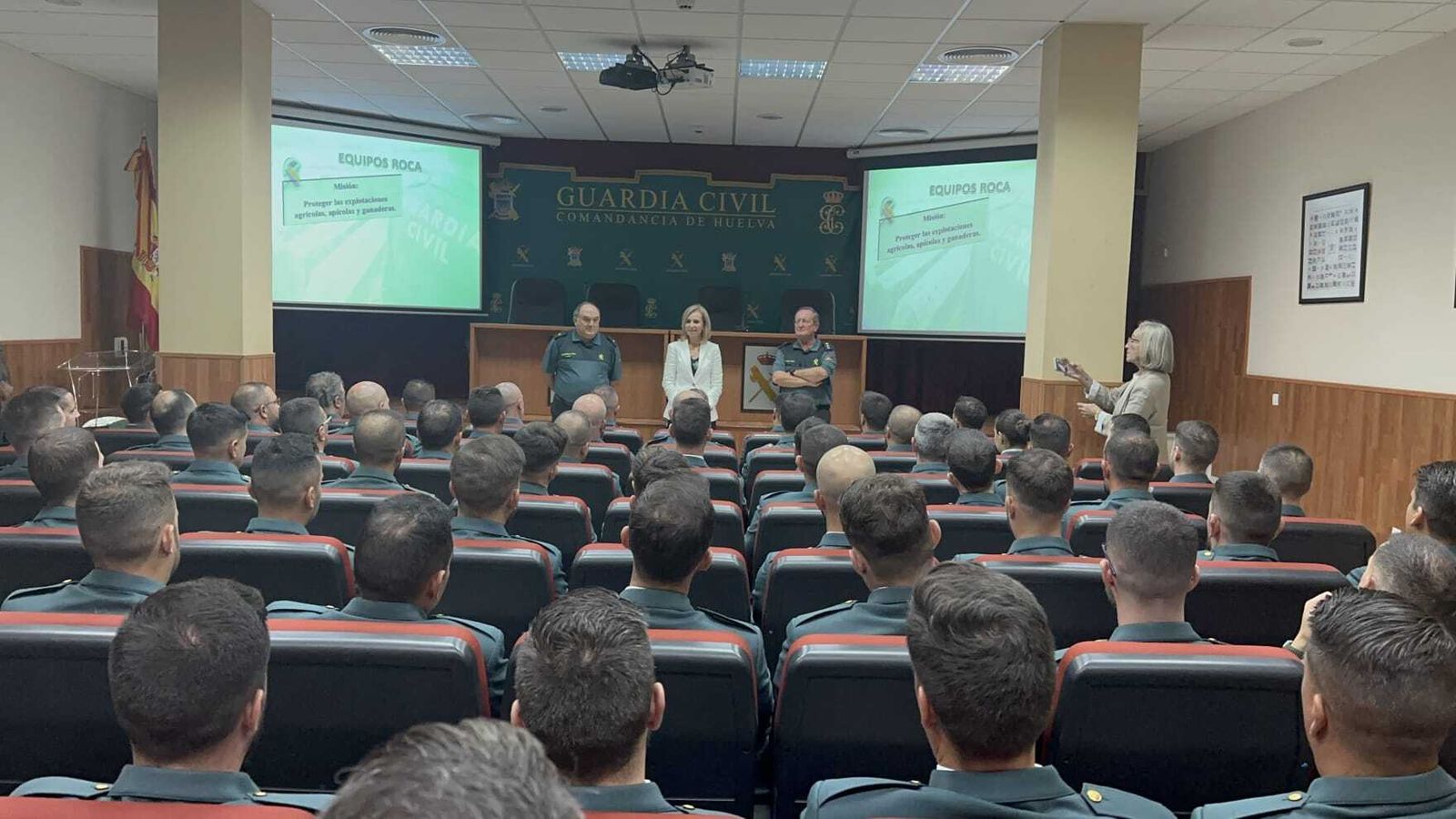 Recibimiento a los nuevos guardias civiles destinados a Huelva.