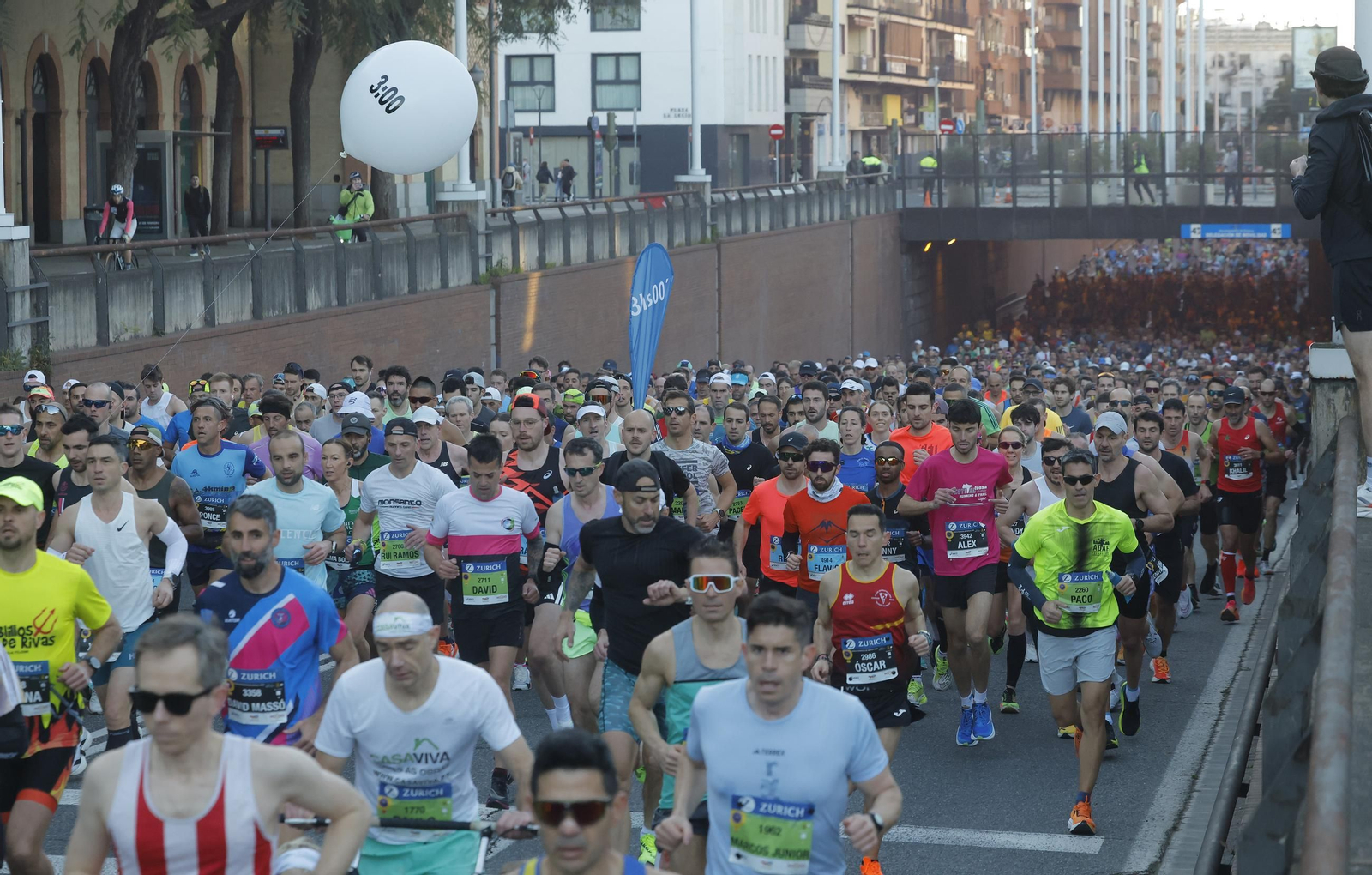 Búscate en el Zurich Maratón de Sevilla 2025