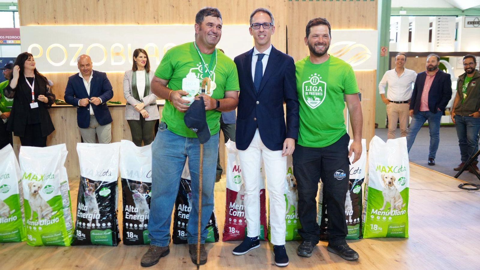 Ganador de la Liga de Pastoreo. Ganador de la Liga de Pastoreo.