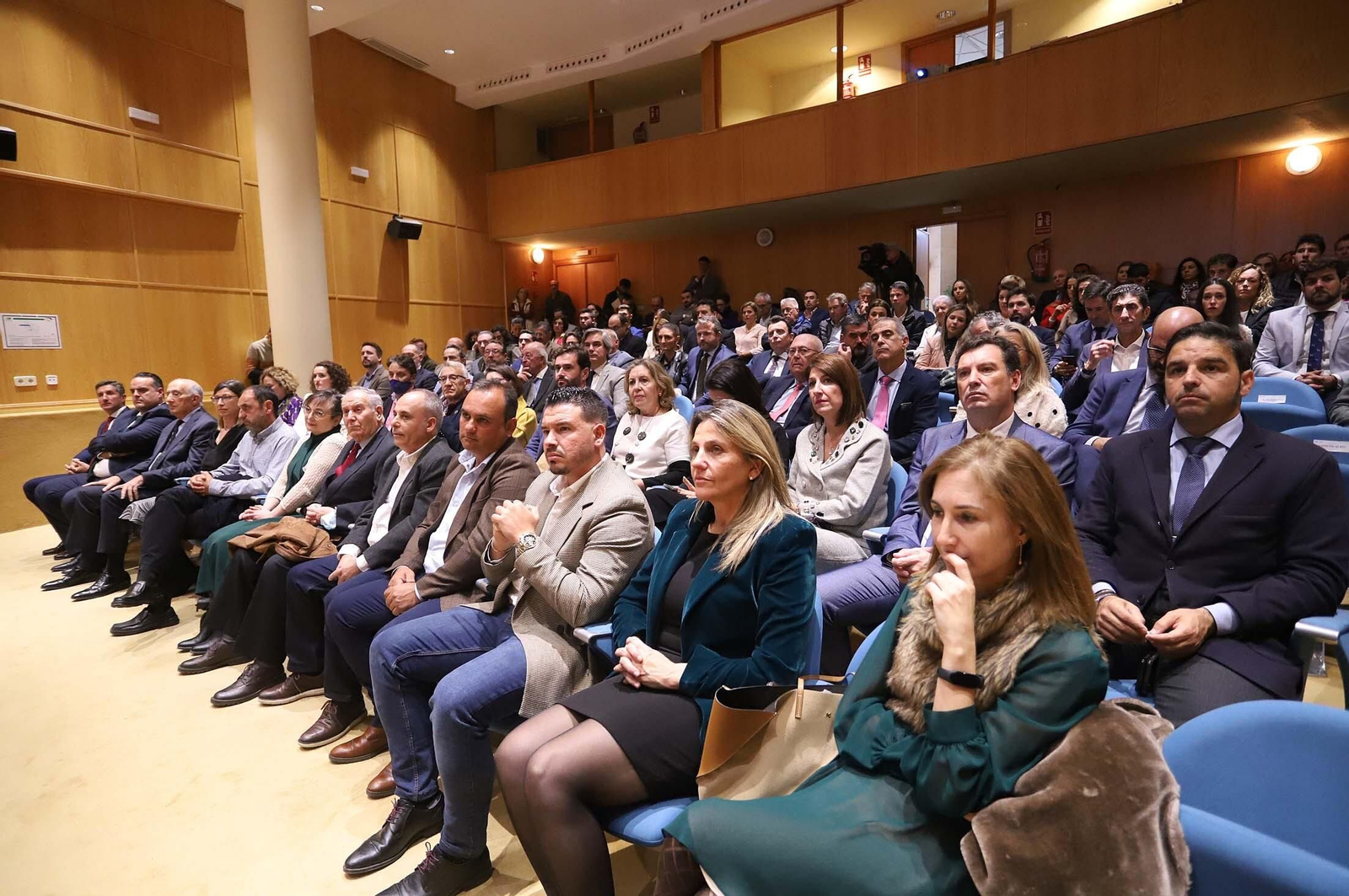 Imágenes de la entrega de los XVI Premios Empresarios del Año de Huelva