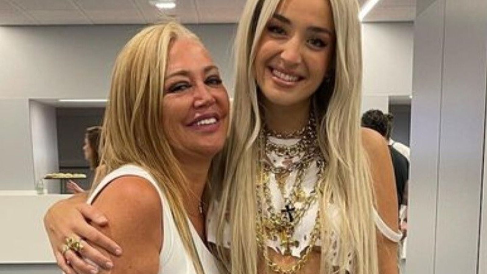 Belén Esteban con Lola Índigo