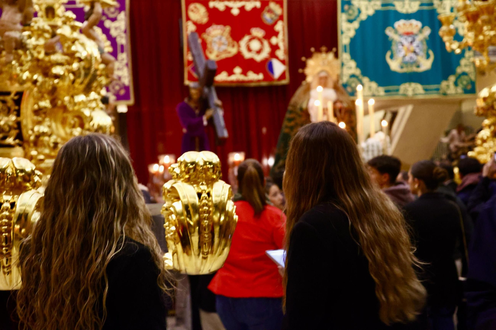 Semana Santa Málaga 2025 | Los traslados de Estudiantes, Paloma y Esperanza, en fotos