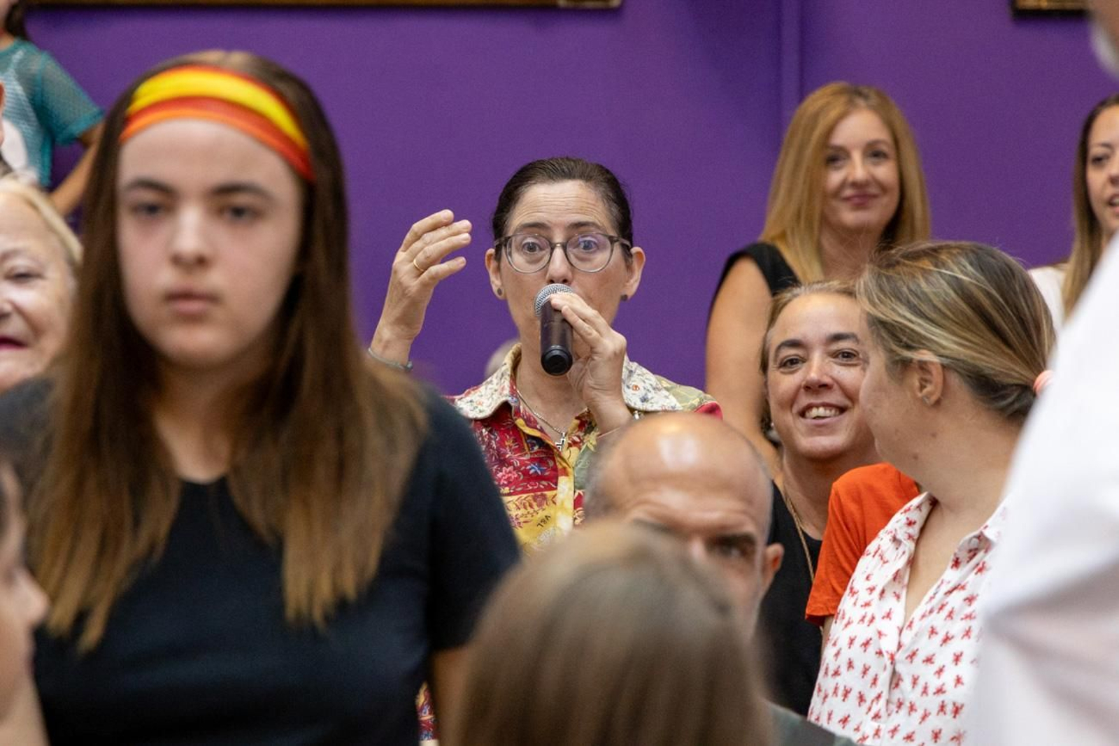 Recibimiento en el Salón de Plenos del Ayuntamiento de Lucas Paulano, el joven talento ganador de La Voz Kids 2025