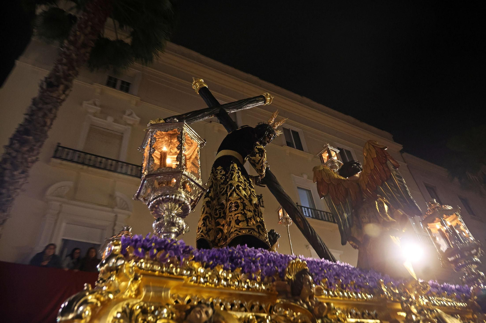 Lunes Santo: Imágenes de la Hermandad del Calvario