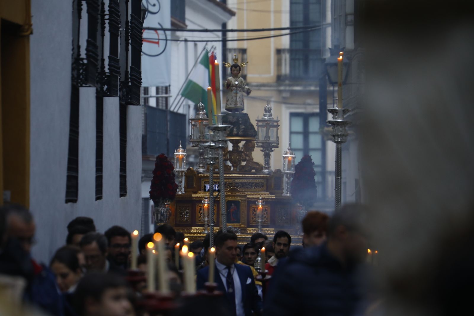 La procesión del Niño Jesús de la Compañía de Córdoba, en imágenes