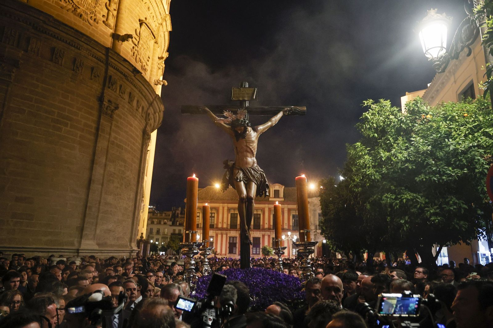 Las imágenes del Viacrucis de las Hermandades