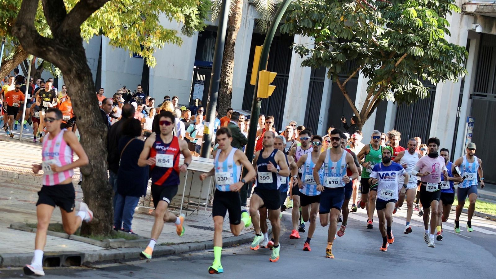 Búscate en las fotos de la Carrera de la Prensa en Málaga