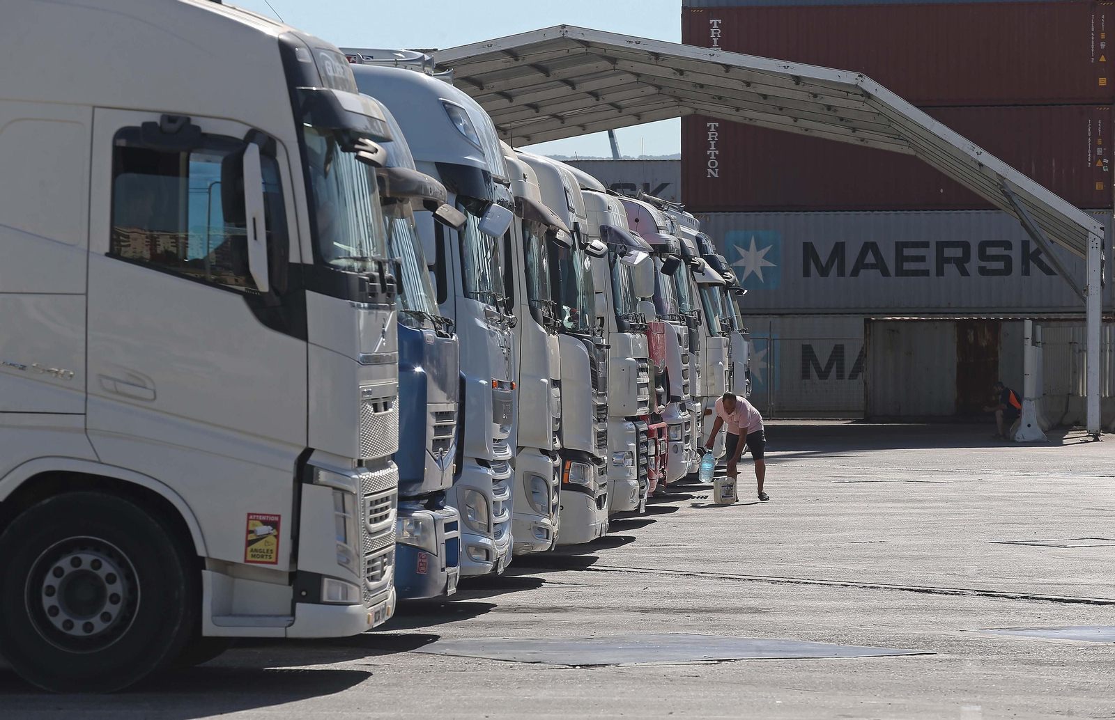 Fotos del colapso de camiones en el Puesto de Control Fronterizo del Puerto de Algeciras
