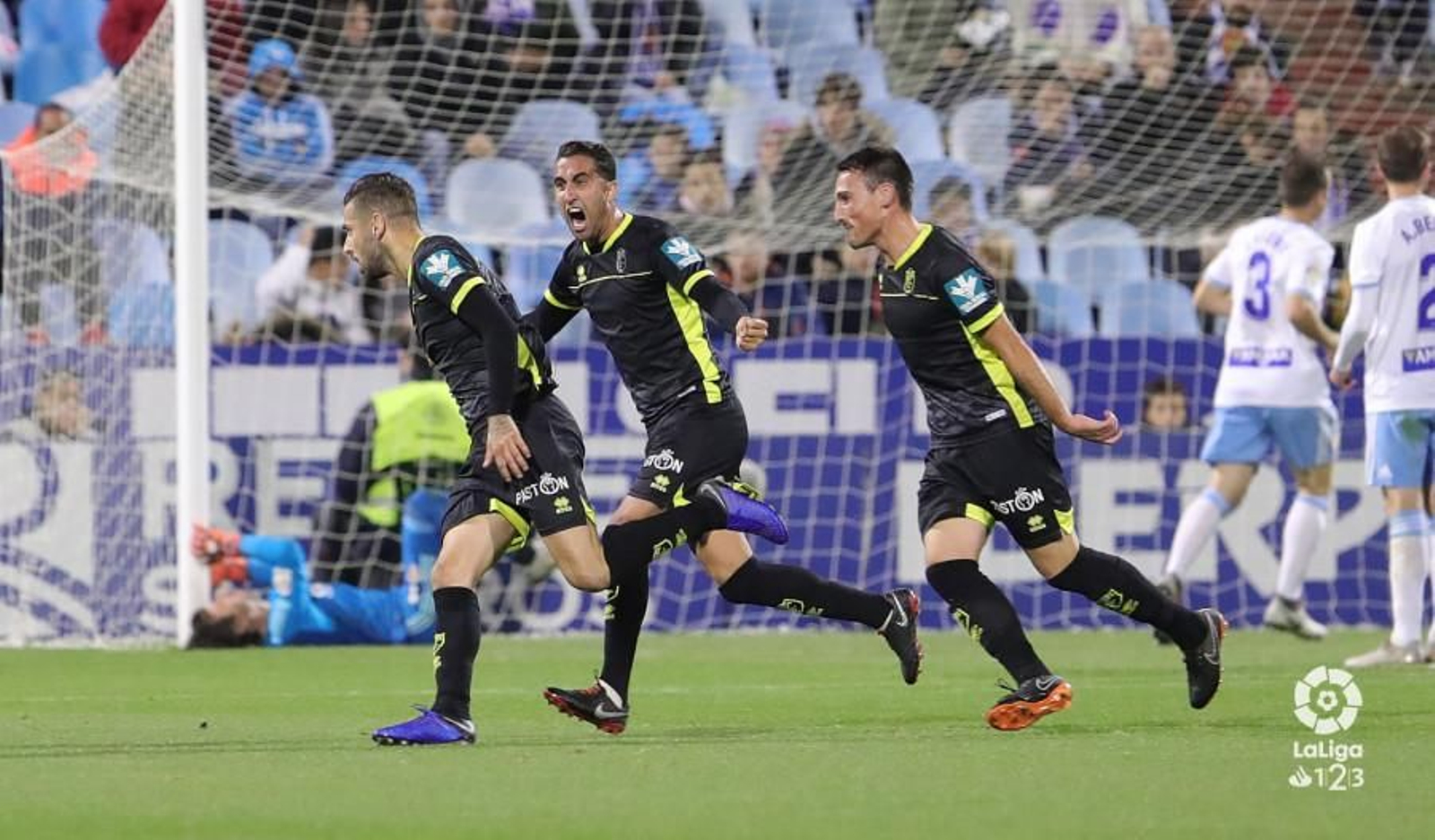 El Zaragoza-Granada CF, en imágenes