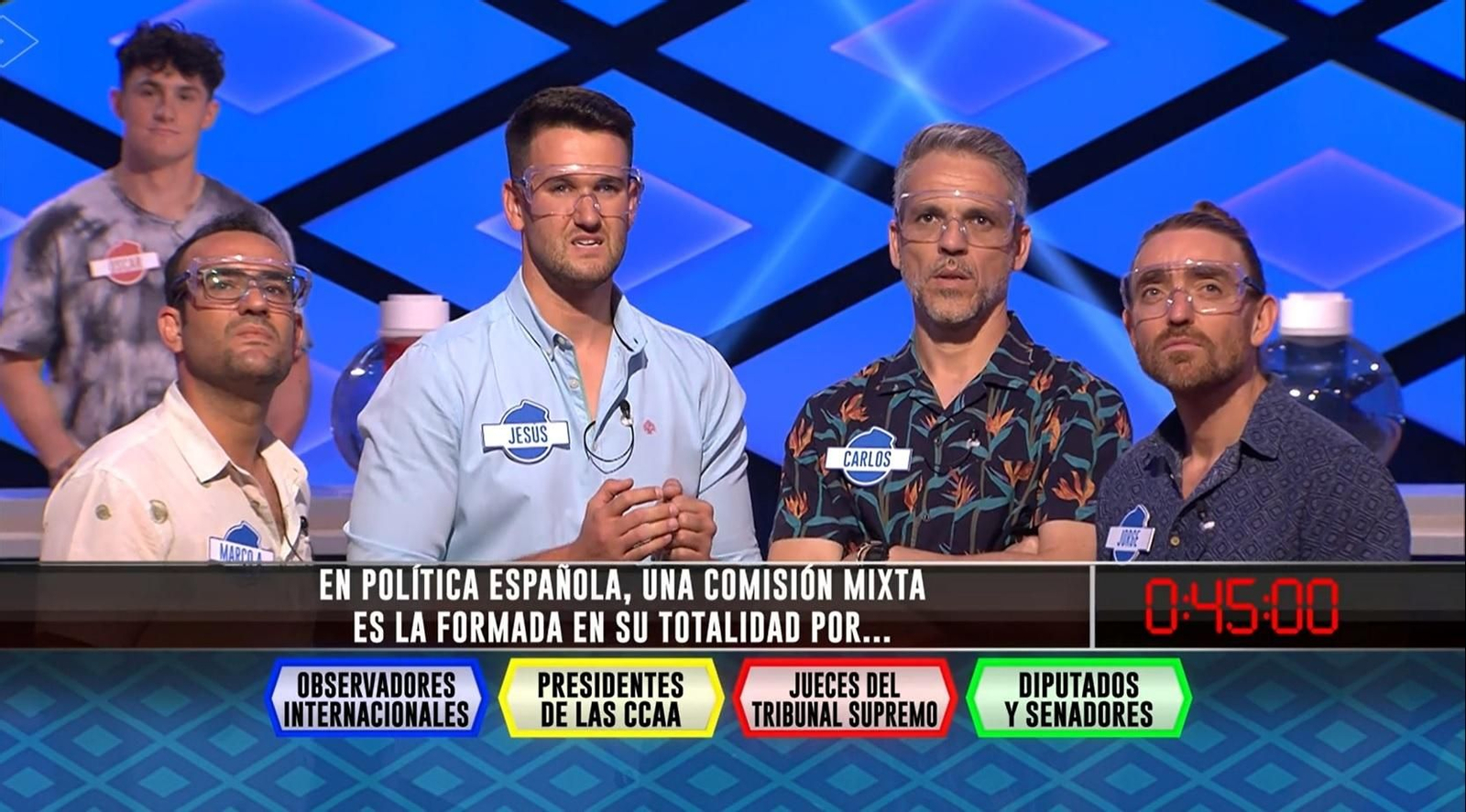 Cuatro profesores del IES Alyanub, en Boom.