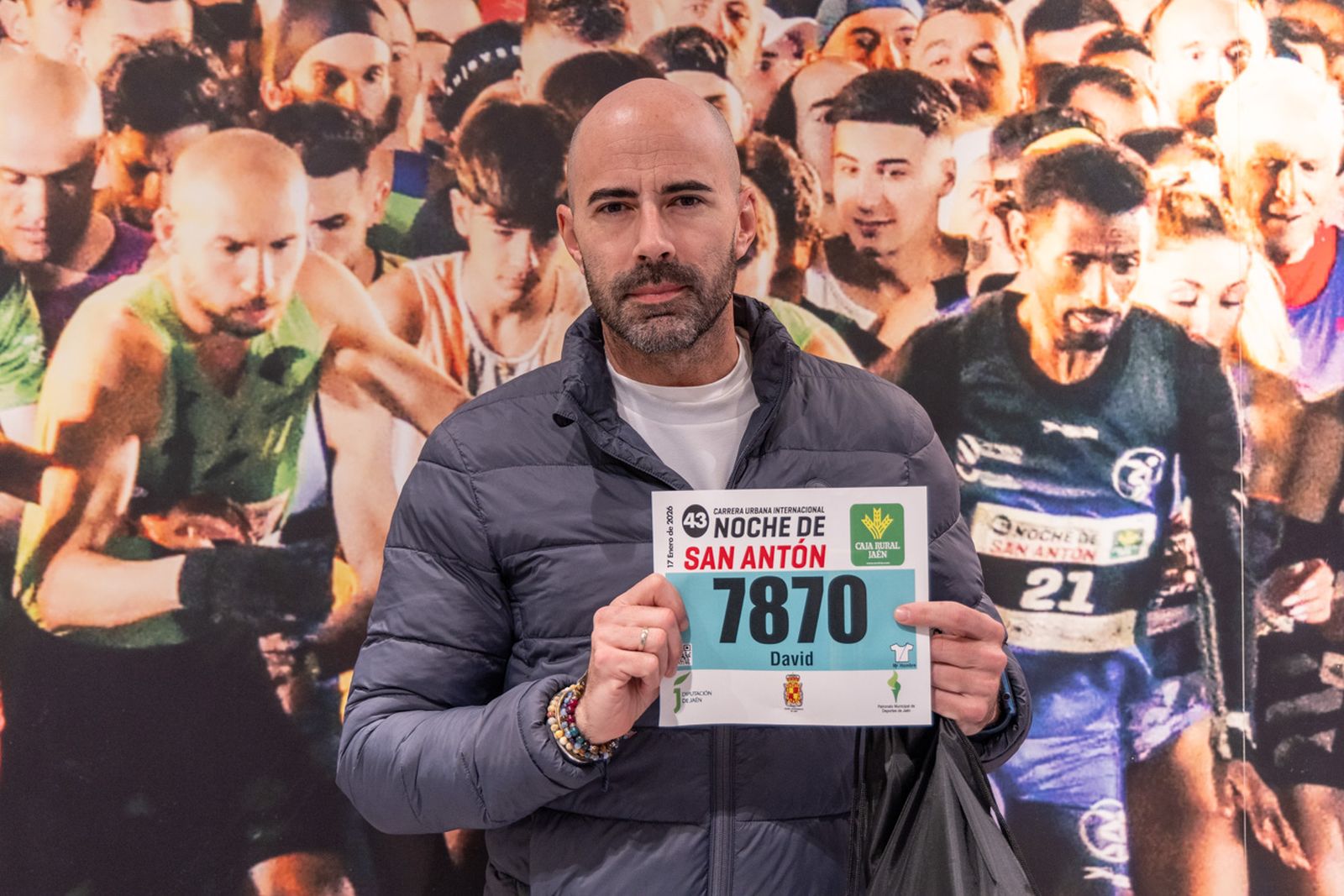 El pistoletazo de salida de la recogida de dorsales de la Carrera de San Antón 2026