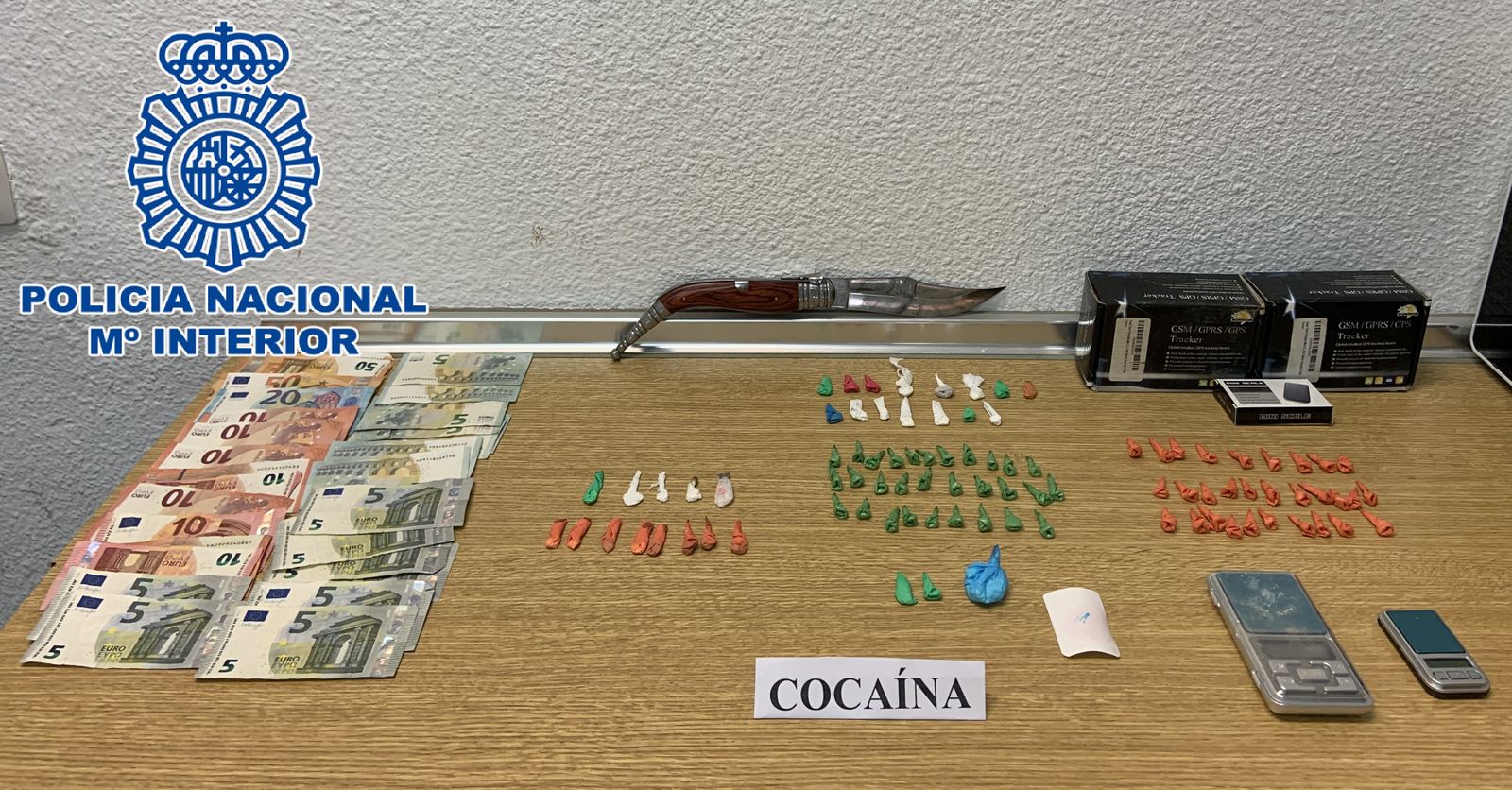 Dosis y dinero intervenido en la operación.