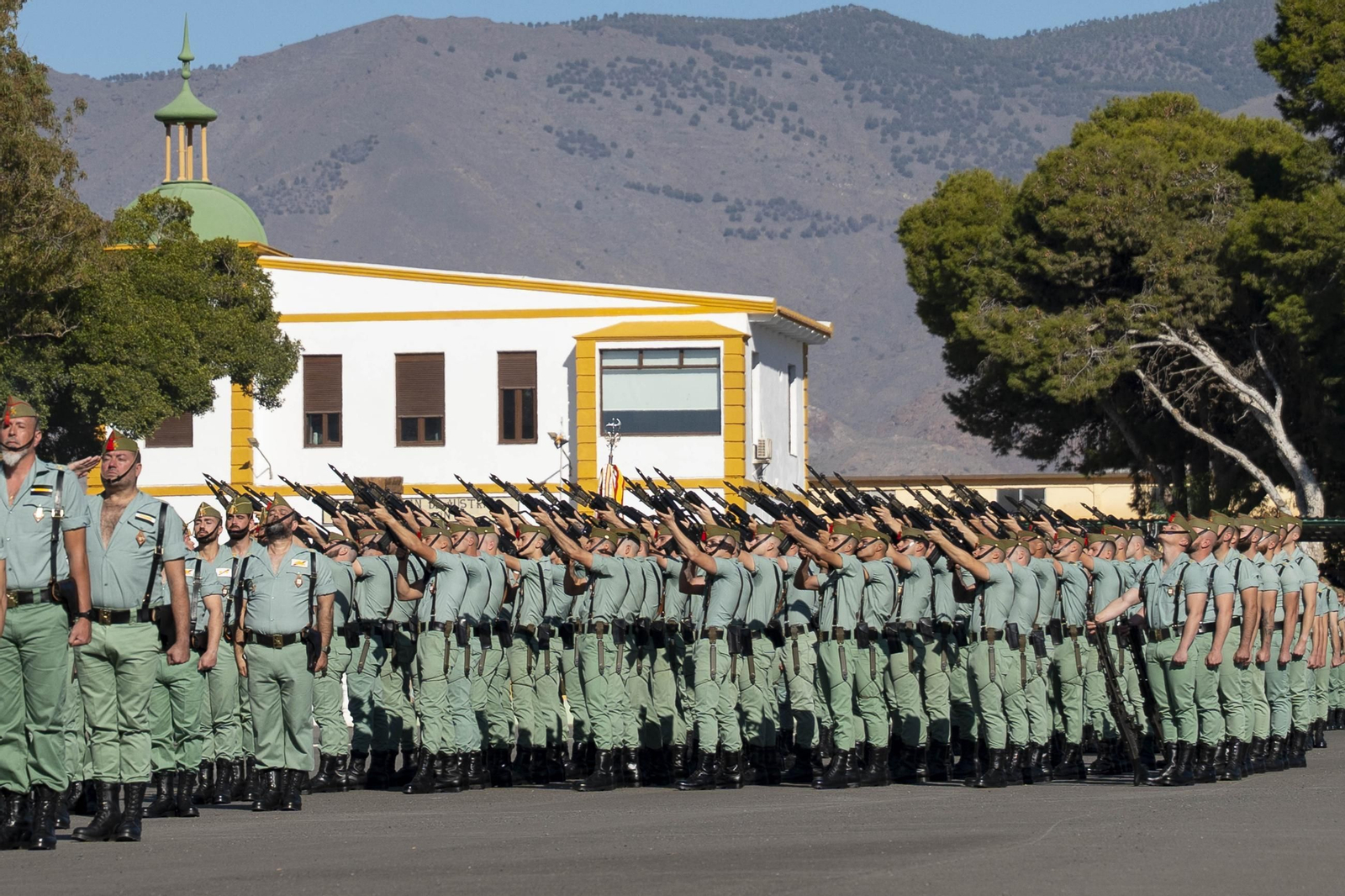 Así conmemora el día de la Inmaculada Concepción la Brigada de la Legión en Almería y despide al contingente que parte a Eslovaquia