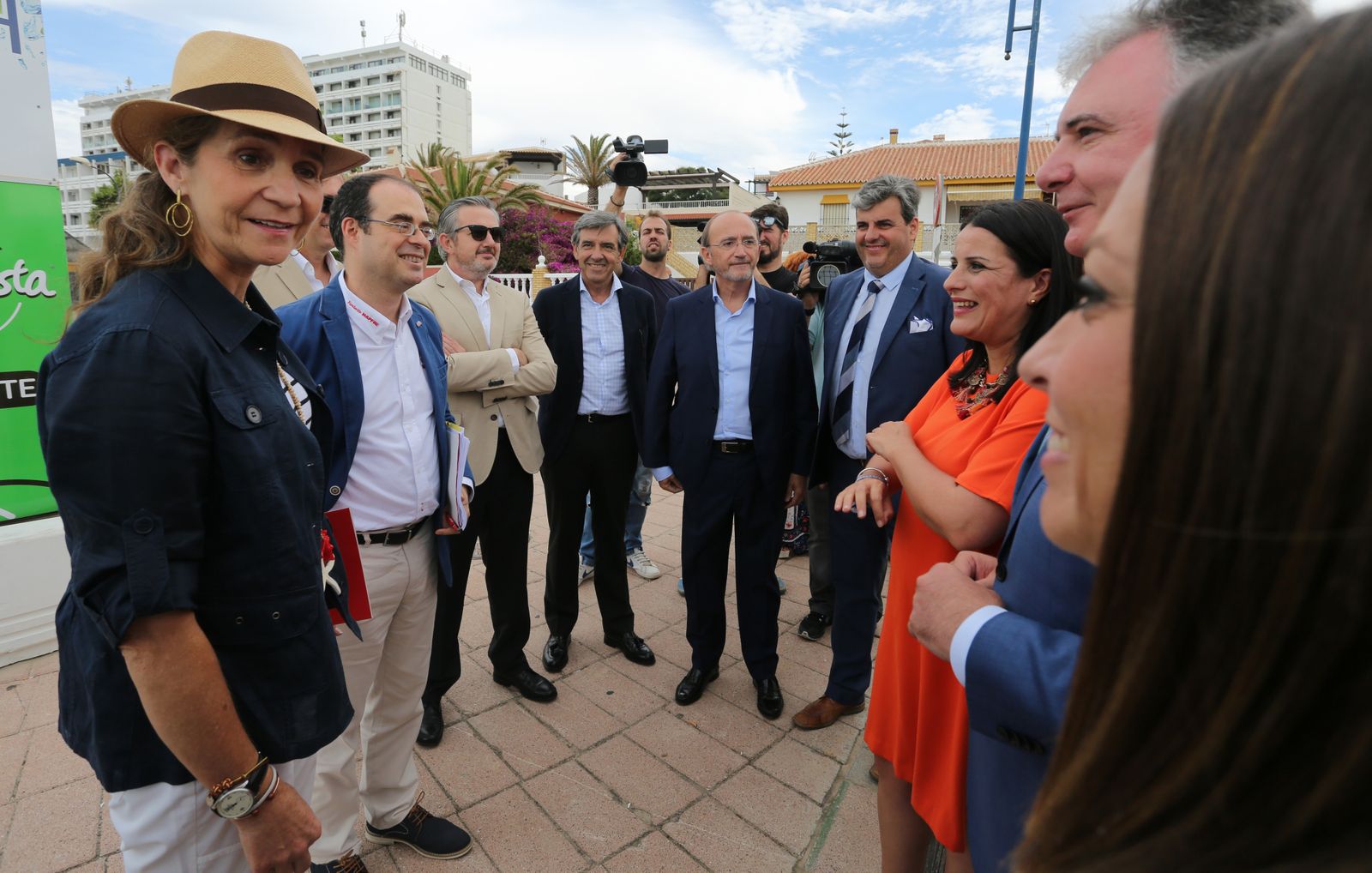 La Infanta Doña Elena asiste a varios talleres de prevención de la fundación Mapfre, en imágenes