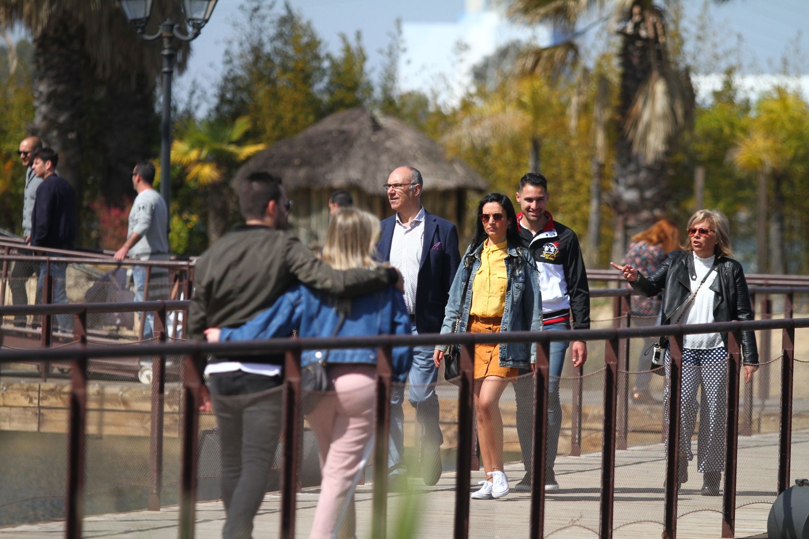 Imágenes del día de puertas abiertas en el muelle de las Carabelas