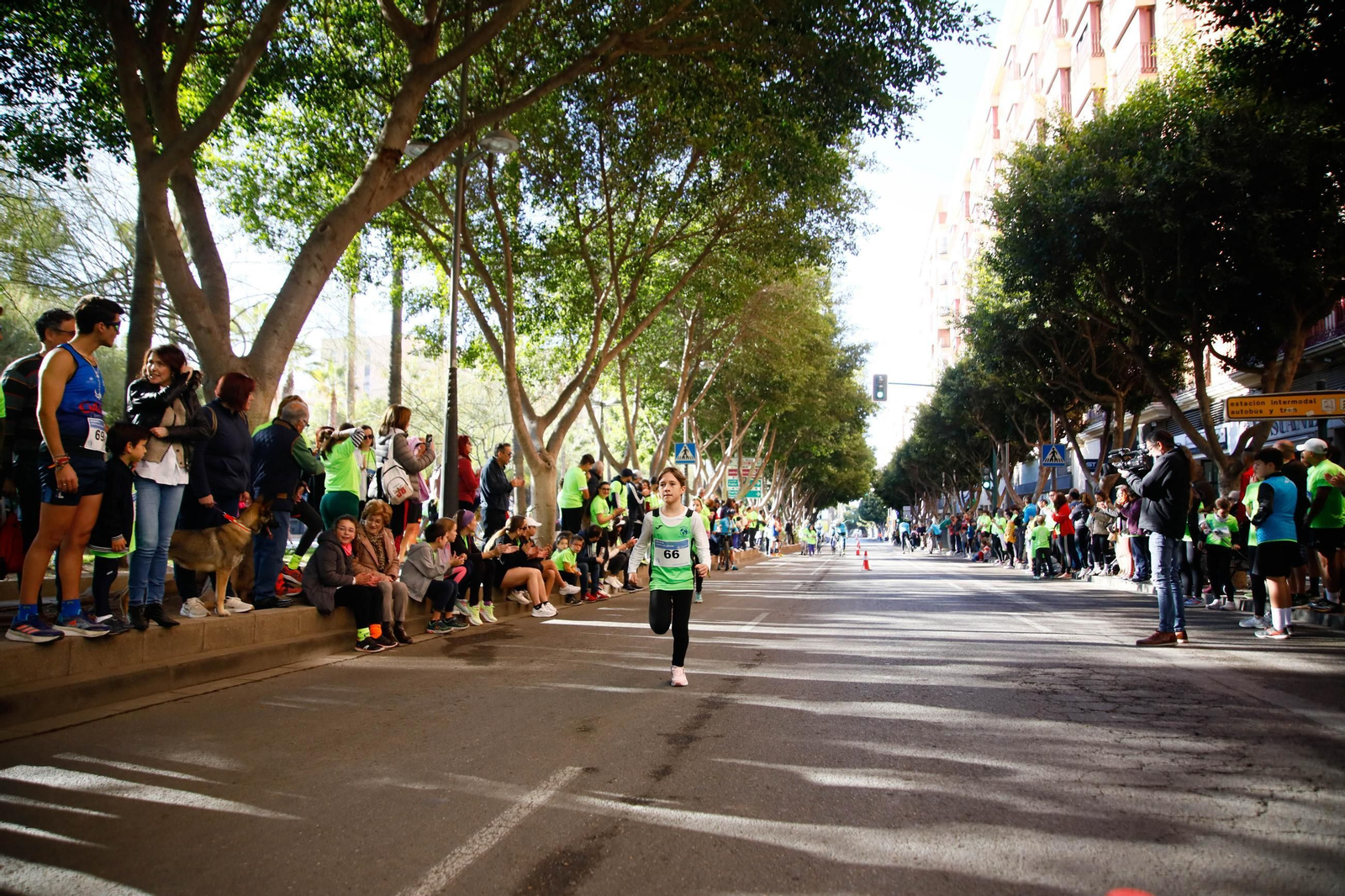 Imágenes de la Carrera contra el Cáncer de Almería