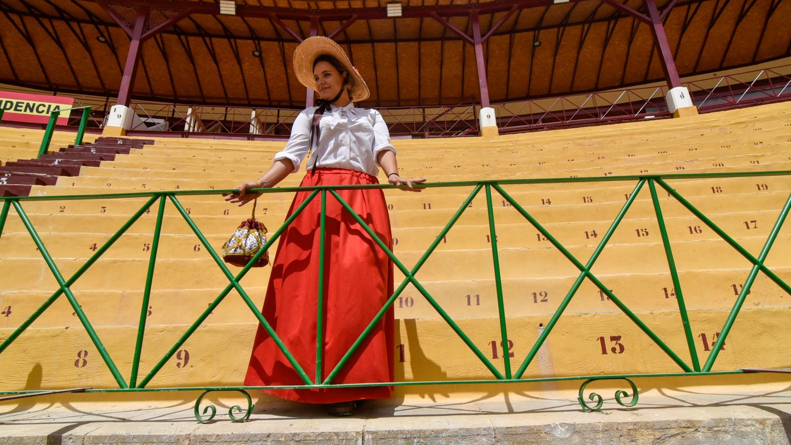 Blooms Day en la Plaza de toros de La Línea