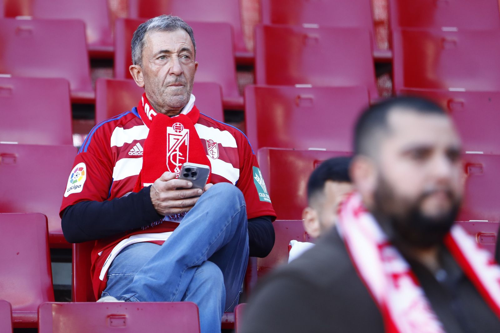 La grada de Los Cármenes durante los primeros minutos del Granada - Athletic