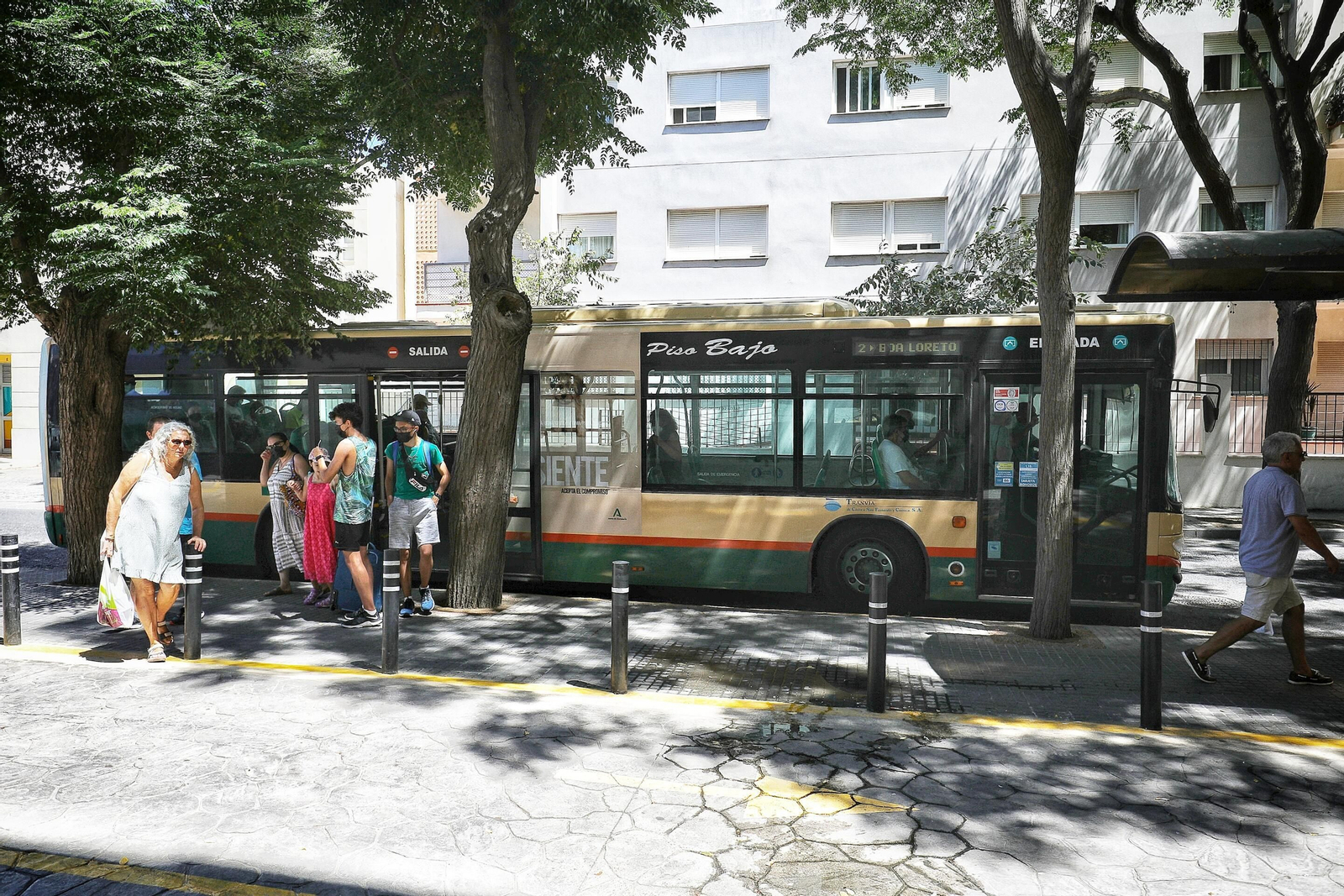 Los vecinos de San Severiano le plantan cara al Ayuntamiento de Cádiz
