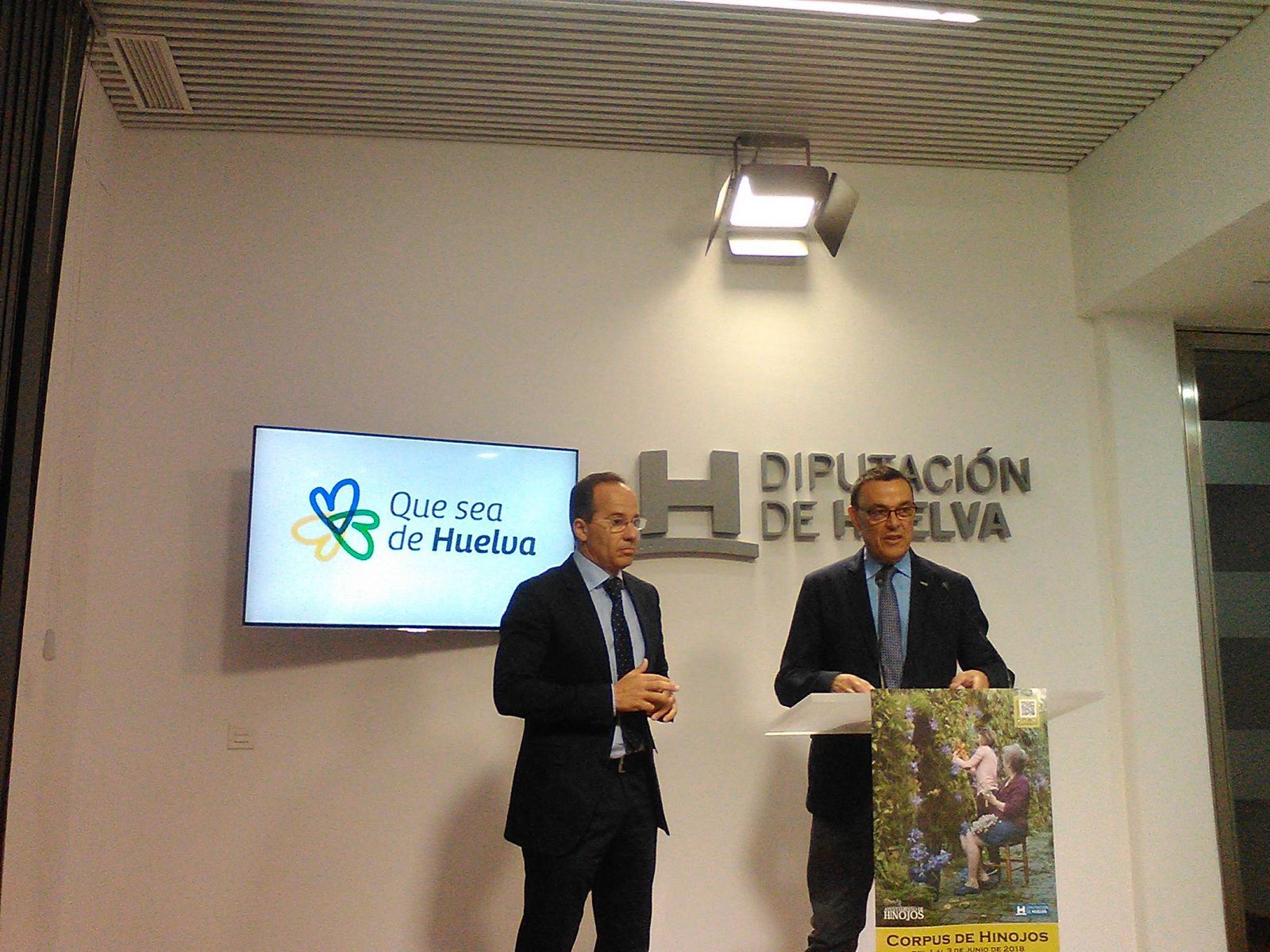 Curiel y Caraballo, en la presentación del Corpus de Hinojos.