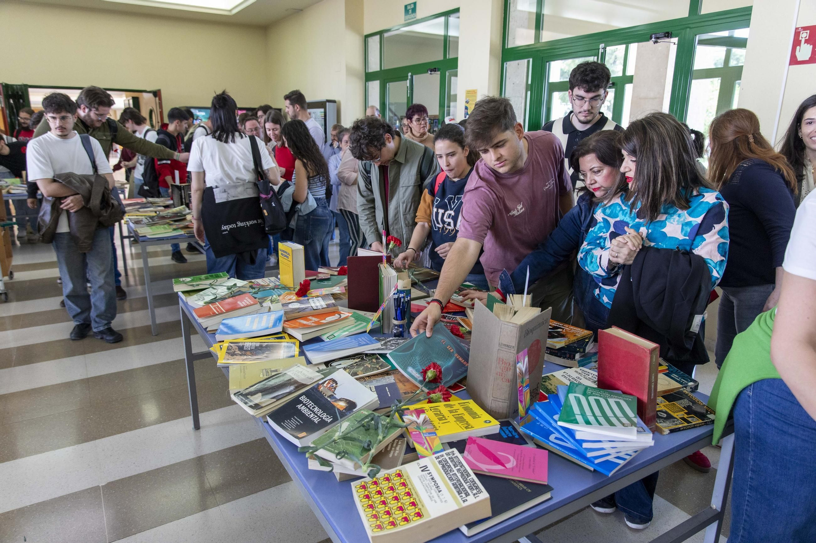 Las mejores imágenes de la Fiesta del Libro en el Campus de Rabanales
