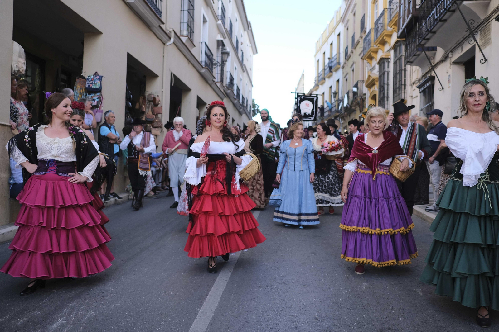 Pasacalles de Ronda Romántica, en fotos