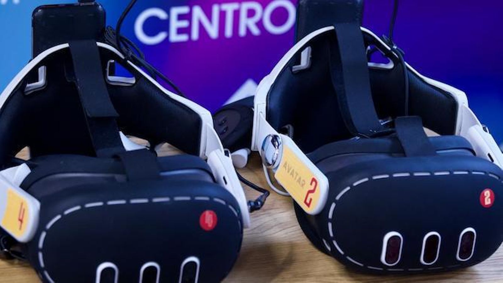 Las gafas de realidad virtual que usan en Avatar VR Center.f Las gafas de realidad virtual que usan en Avatar VR Center.f