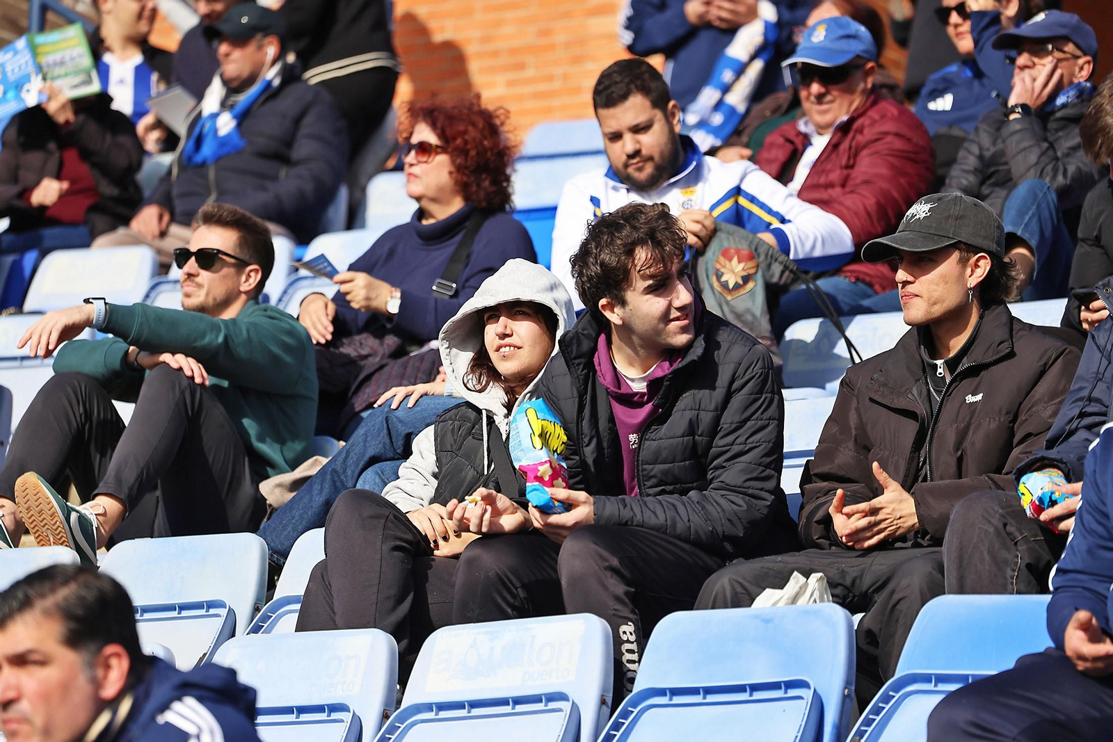 Búscate en las gradas en el Nuevo Colombino en el Recreativo de Huelva - Atlético Antoniano