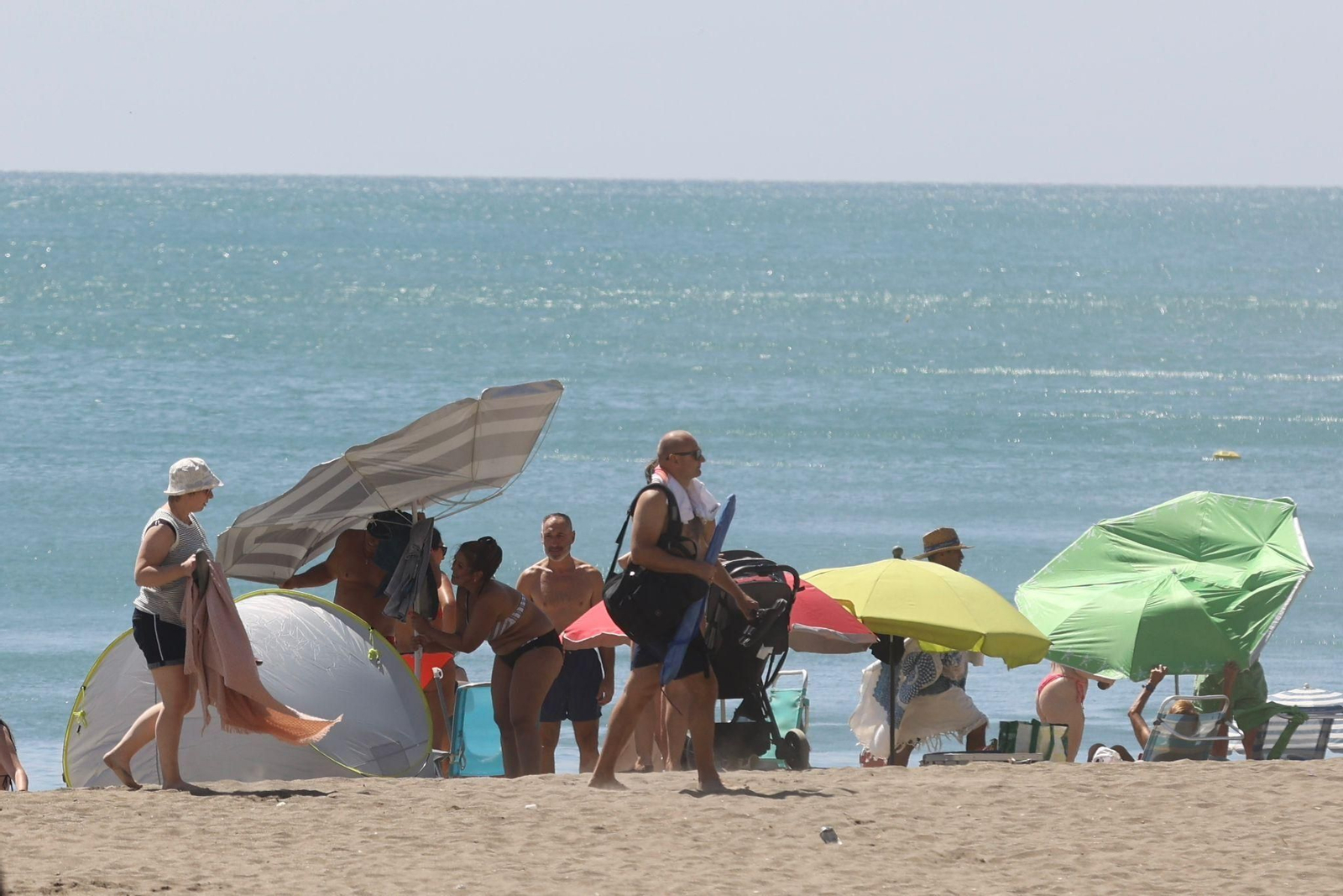 Las fotos del día de fuertes vientos en las playas de Málaga