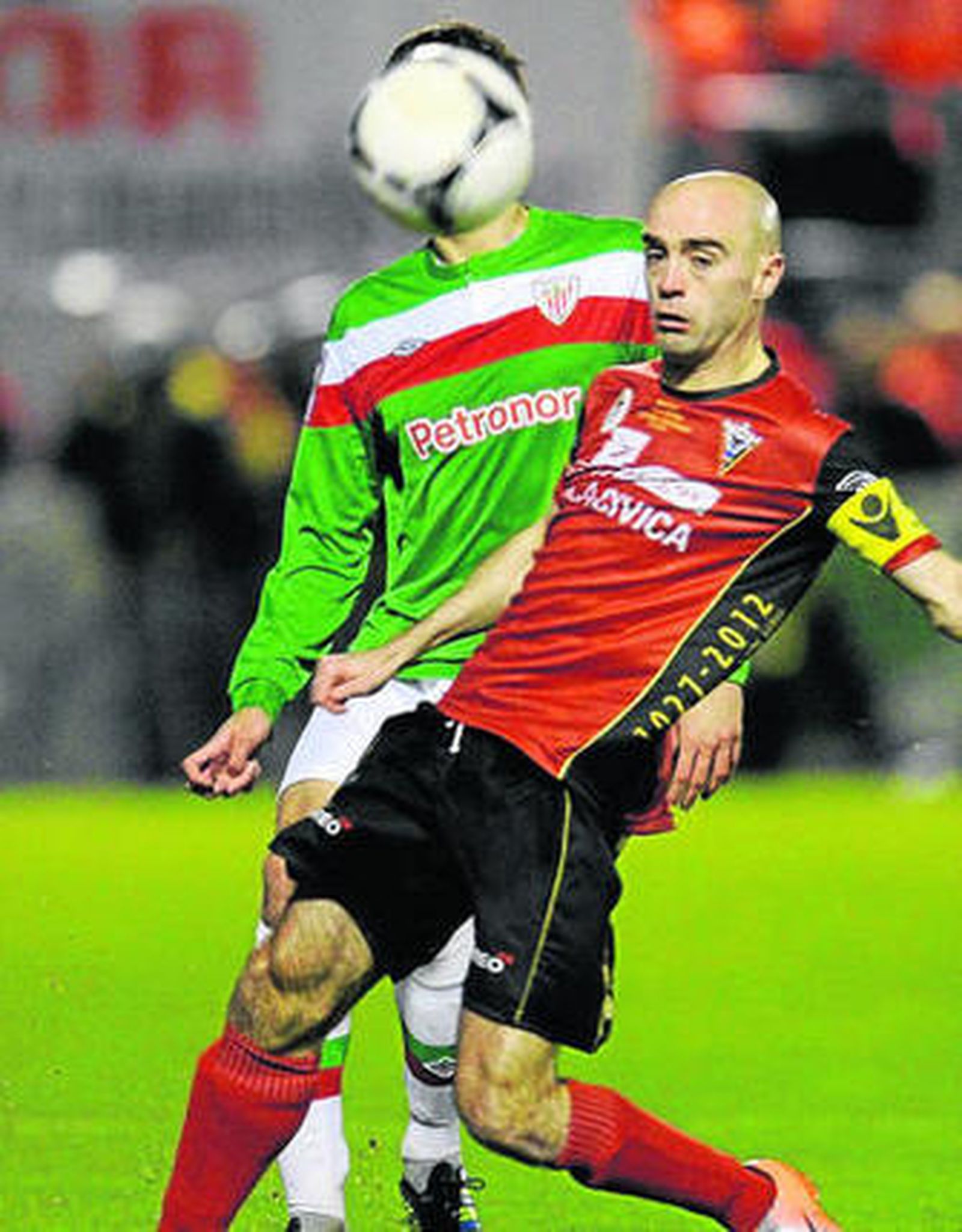 El Mirandés deja la llama viva